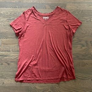 Mudd V-neck Roadtrip Tee